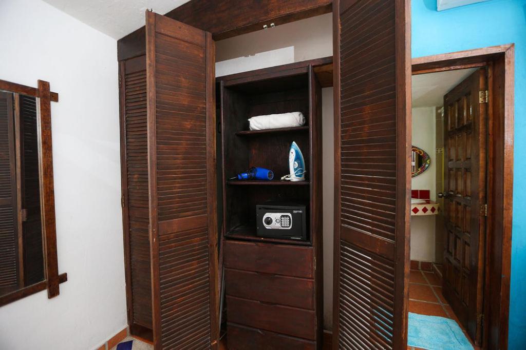 Ikaro Suites Colonial Cancún Exterior foto