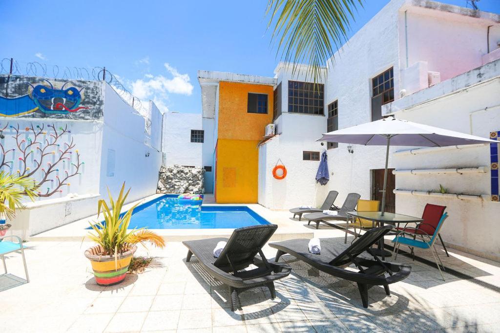 Ikaro Suites Colonial Cancún Exterior foto