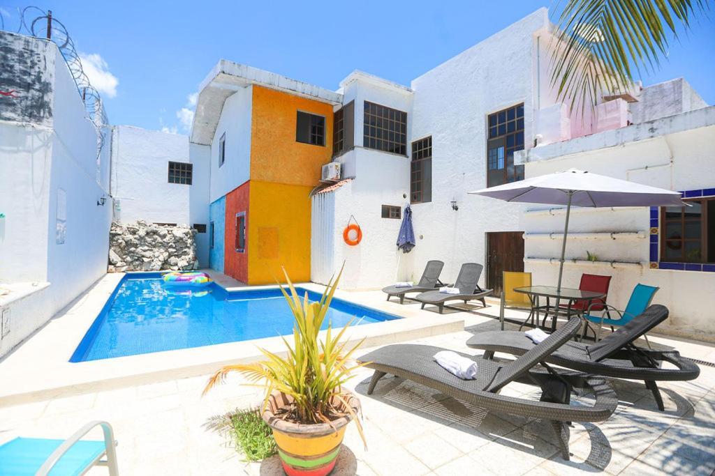 Ikaro Suites Colonial Cancún Exterior foto